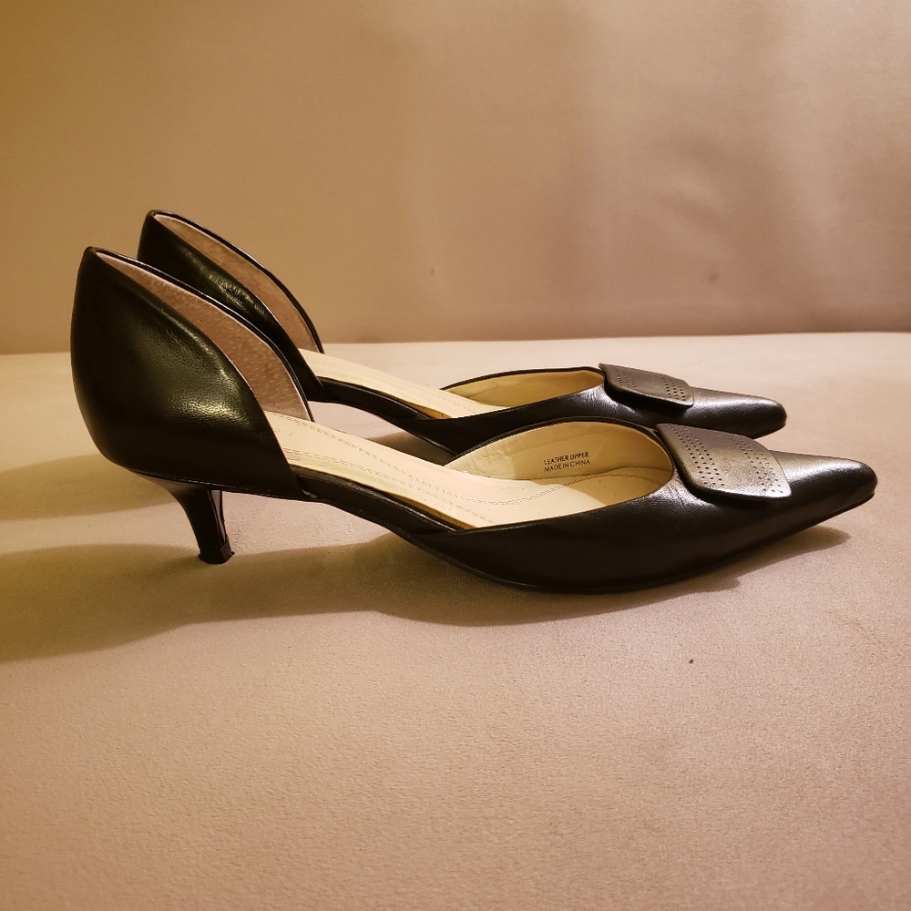 Shoes - Picture 2 of 4